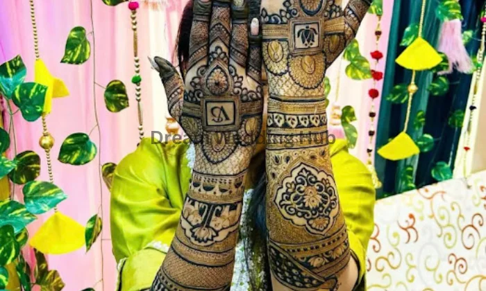 Sonu Monu Mehandi Designer
